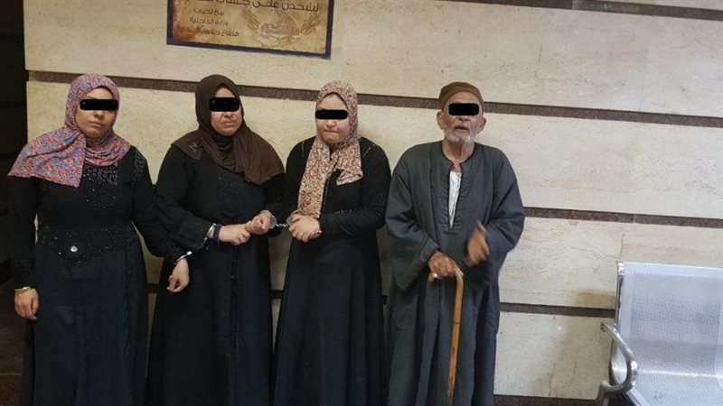 المتهمين 