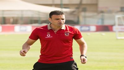 أنيس الشعلالي يقود مران الأهلي