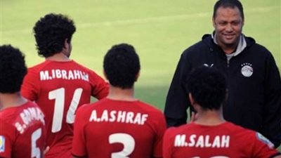 ضياء السيد: أداء المنتخب طيب وطبعا فيه سلبيات 