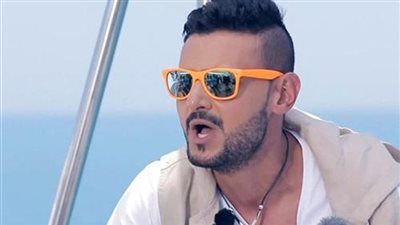 نجوم الكرة ترفض دولارات 