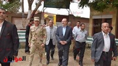 صور| محافظ بني سويف يطمئن على جاهزية لجان انتخابات الرئاسة 2018
