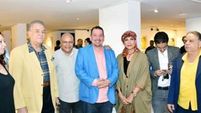 افتتاح معرض 