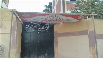 صور| متابعة التجهيزات النهائية لمحيط المقار الانتخابية بحي العامرية بالإسكندرية