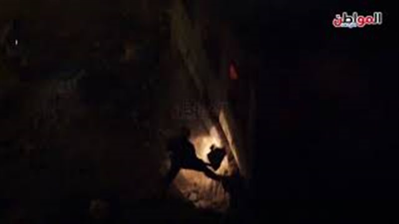 جزء من حريق عقار