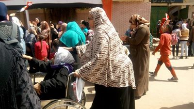  المسنون فى أولى صفوف انتخابات الرئاسة 2018.. وإحداهن: الليلة عيد 