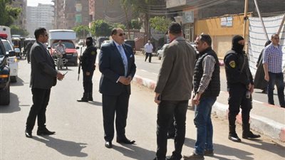 صور | محافظ سوهاج يتابع سير عمل العملية الانتخابية بلجان المحافظة