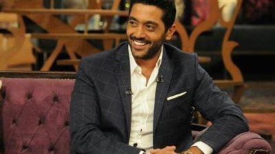 أحمد فلوكس يحذر من عمليات النصب باسمه
