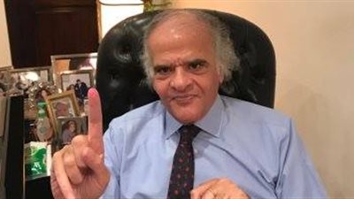 ممدوح عباس يدلى بصوته في الانتخابات الرئاسية