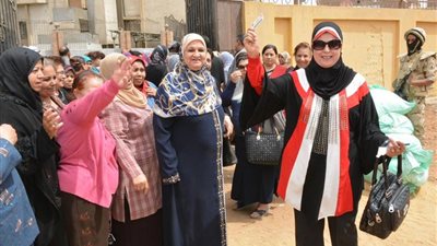 النساء يتغلبن على الرجال فى انتخابات الرئاسة 2018 بسوهاج (صور)