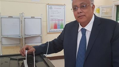 مساعد وزير الخارجية يدلي بصوته في انتخابات الرئاسة المصرية 2018