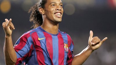رونالدينيو كنت قريب من الانضمام لمانشستر يونيتد قبل برشلونة 