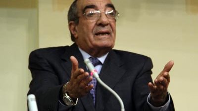 رئيس ديوان الجمهورية الأسبق يدلي بصوته في ثاني أيام الانتخابات المصرية 2018