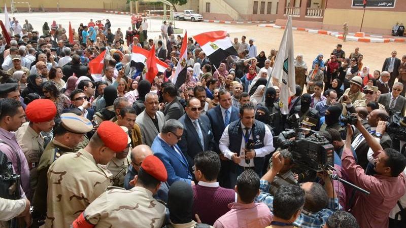 محافظ ومدير امن سوهاج