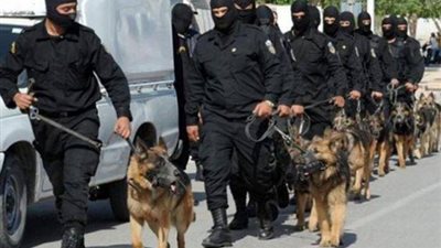 خبراء المفرقعات يفحصون لجان الانتخابات المصرية 2018 فى ثالث أيامها 