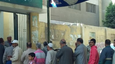 إقبال الناخبين على اللجان بمدينة نصر في الانتخابات المصرية 2018 (فيديو)