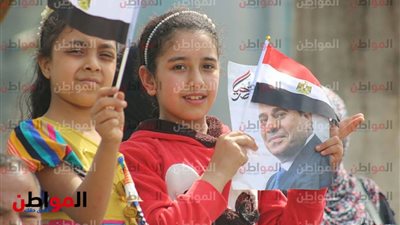 على هامش الانتخابات المصرية 2018 .. أطفال الناخبين يزينون المشهد أمام اللجان