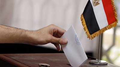 أهالي حلوان يدلون بأصواتهم باليوم الثالث في الانتخابات المصرية 2018(فيديو)