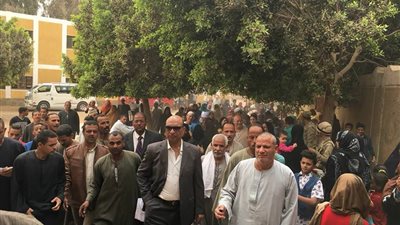 النائب يونس الجاحر يتفقد اللجان بديروط في آخر أيام الانتخابات المصرية 2018