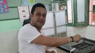هشام حنفي يدلى بصوته في الانتخابات الرئاسية 2018