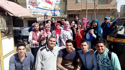 طلاب إعلام آداب طنطا يحثون الأهالي على المشاركة الفعالة في الانتخابات الرئاسية