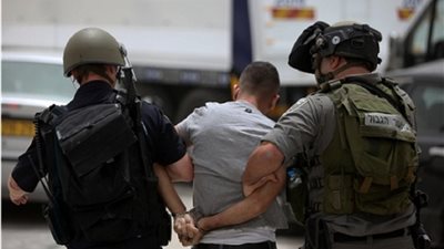 الاحتلال يشن حملة اعتقالات بين الفلسطنيين فى الضفة الغربية 
