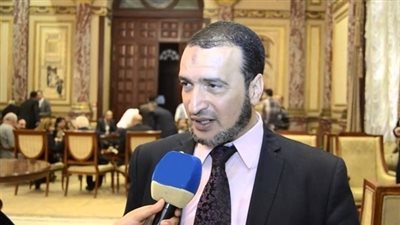 الأحرار: 