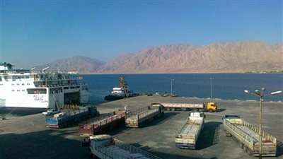 إعادة فتح ميناء نويبع البحري عقب تحسن الأحوال الجوية 