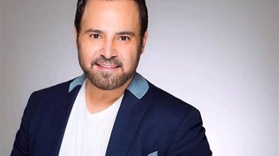 عاصي الحلاني يحتفل بأعياد الربيع في شرم الشيخ