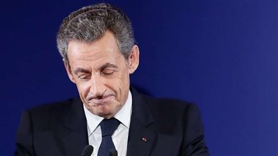 ساركوزي يخضع للمحاكمة بتهمة الفساد وتلق الرشوة