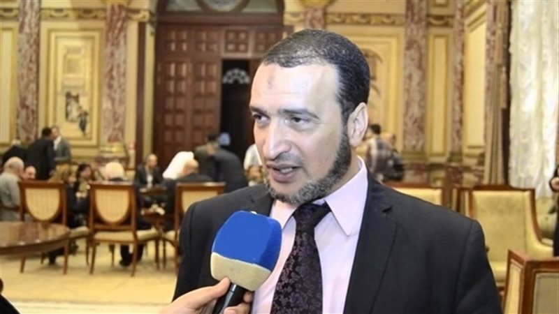 مدحت نجيب رئيس حزب