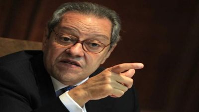 وصول محمود أباظة مقر حزب الوفد