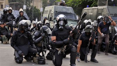 الأمن العام يقتحم أوكار تجارة أسلحة نارية بالمحافظات