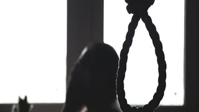فشل مرتين ونجح في الثالثة.. بائع متجول ينتحر بسبب ضائقة مالية