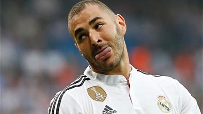 بنزيما قائدا لريال مدريد أمام لاس بالماس