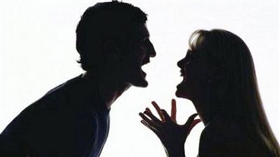 زوجة لمحكمة الأسرة: اتطلقت بسبب علبة جبنة.. وزوجها: طردت أمي من الشقة