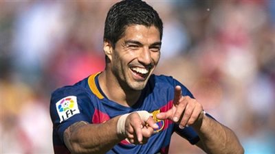 سواريز يقود هجوم برشلونة أمام إشبيلية