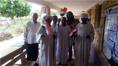 الإبن العاق 