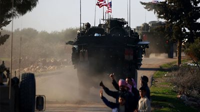 واشنطن تتجاهل تهديدات تركيا وتكثف تواجدها العسكري في منبج السورية