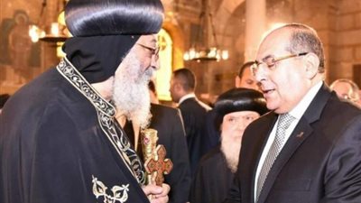 محافظ سوهاج يهنئ الأقباط بعيد أحد السعف