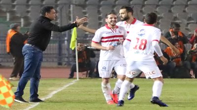 إيهاب جلال يعقد جلسة خاصة مع النقاز