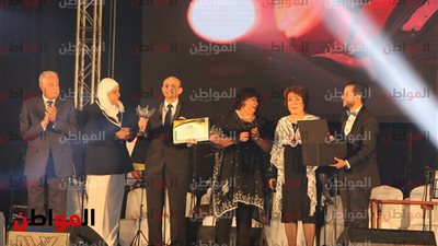 وزيرة الثقافة ومحافظ جنوب سيناء يفتتحان فعاليات مهرجان شرم الشيخ الدولى لمسرح الشباب 
