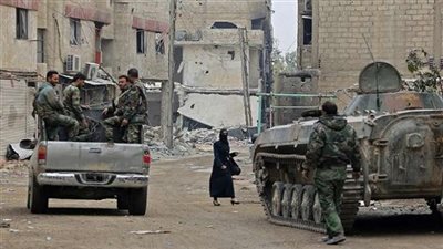 فيديو| خروج حافلة نقل مسلحي جيش الإسلام من معبر الوافدين