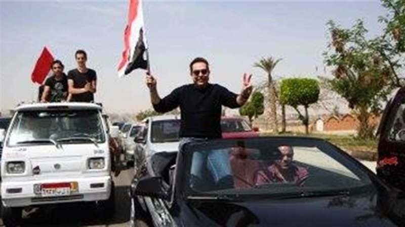 حكيم 