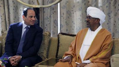 رئيس السودان يهنئ السيسي بفوزه في انتخابات الرئاسة المصرية 2018