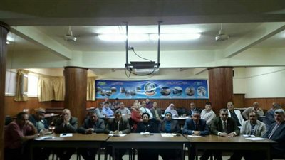 وكيل تعليم دمياط يبحث استعدادات المدارس لامتحانات آخر العام 