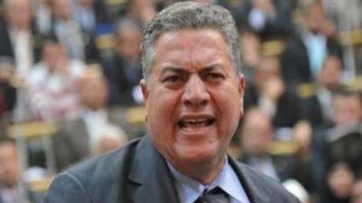 فيديو| حمدي الفخراني يبكي على الهواء:  سأعود لمصر حتى لو سجنت