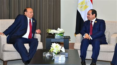 السيسي يتلقى اتصالًا من الرئيس اليمني لتهنئته بالفوز في انتخابات الرئاسة 2018