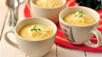 تعرفي على طريقة عمل شوربة القرنبيط بالجبن الشيدر
