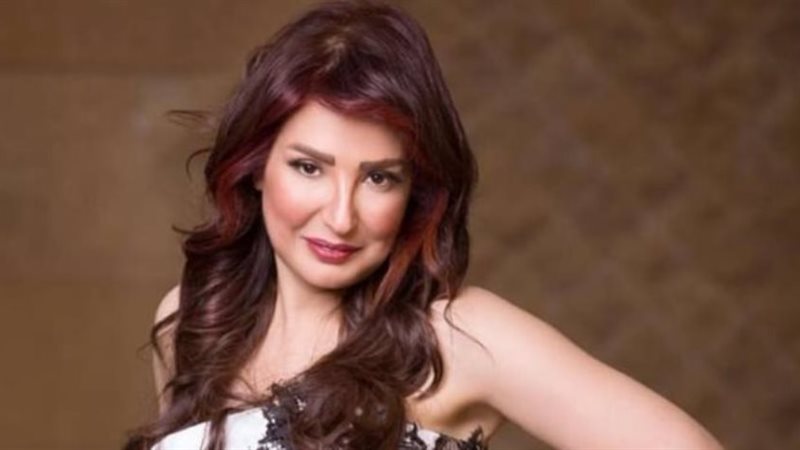 الفنانة امل رزق