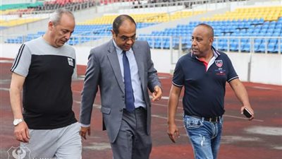 سفير مصر في الجابون يؤازر المصري خلال مرانه الأخير استعدادًا لـ
